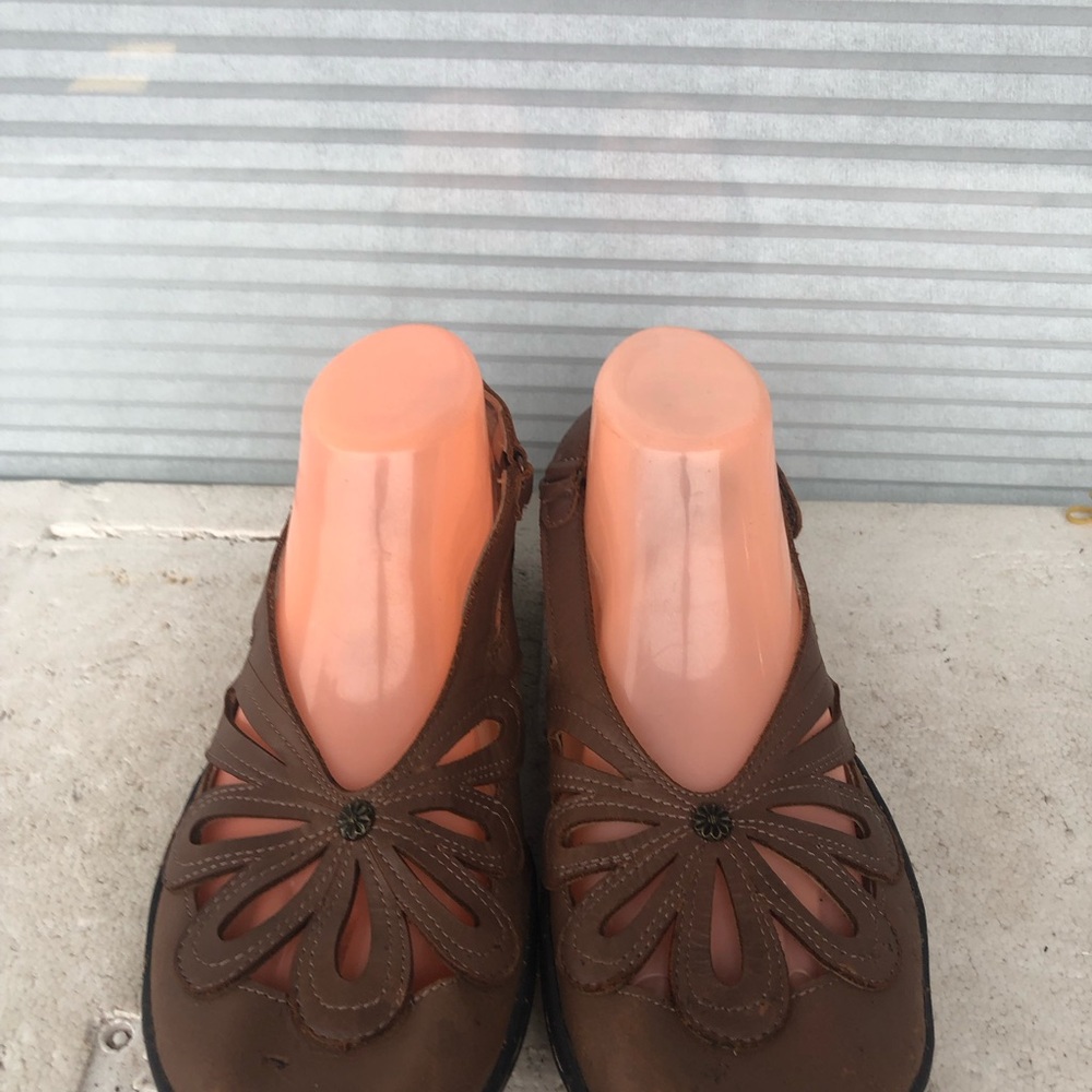 JBU By Jambu Women’s Brown Cutout Flower Agatha Mary Jane Shoes Flats Sz 9M - Picture 2 of 16